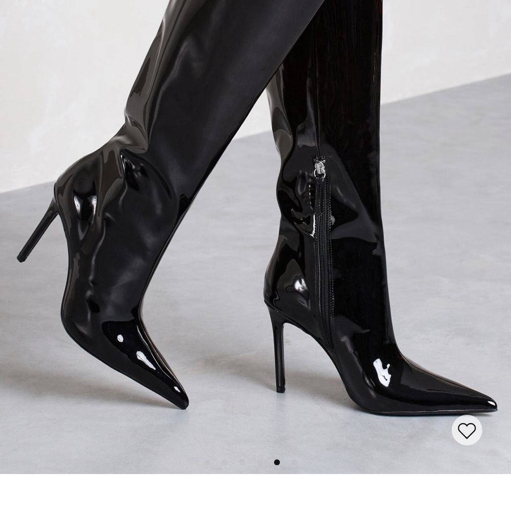 BNIB Sexy Black Patent Leather Stiletto Boots - Size 9.5 (EU size 40)